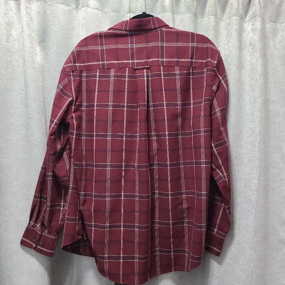 Men's Burgundy Plaid Shirt‎ St John’s Bay no iron LARGE